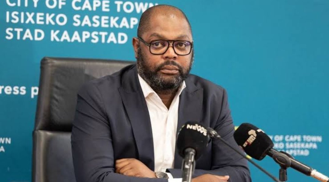 Malusi Booi Biography